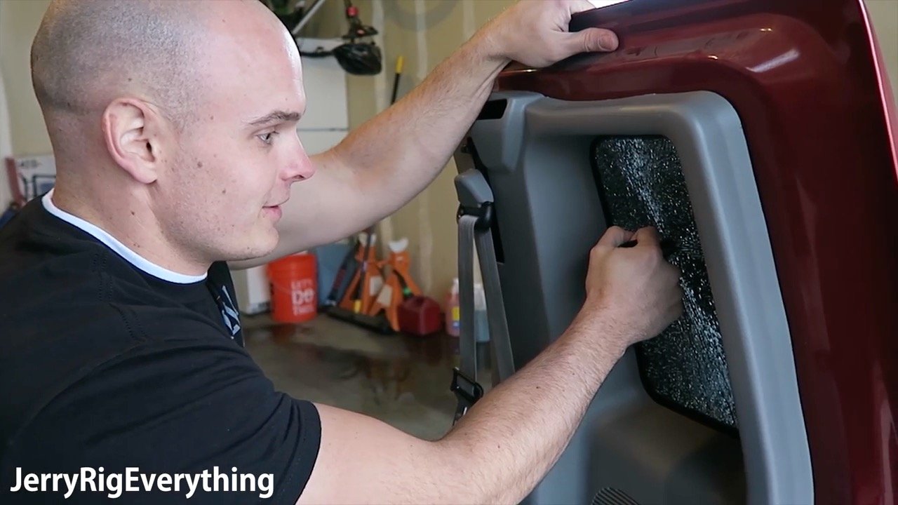 KOTECH STINGER EMERGENCY ESCAPE TOOL: A LIFE-SAVING INNOVATION